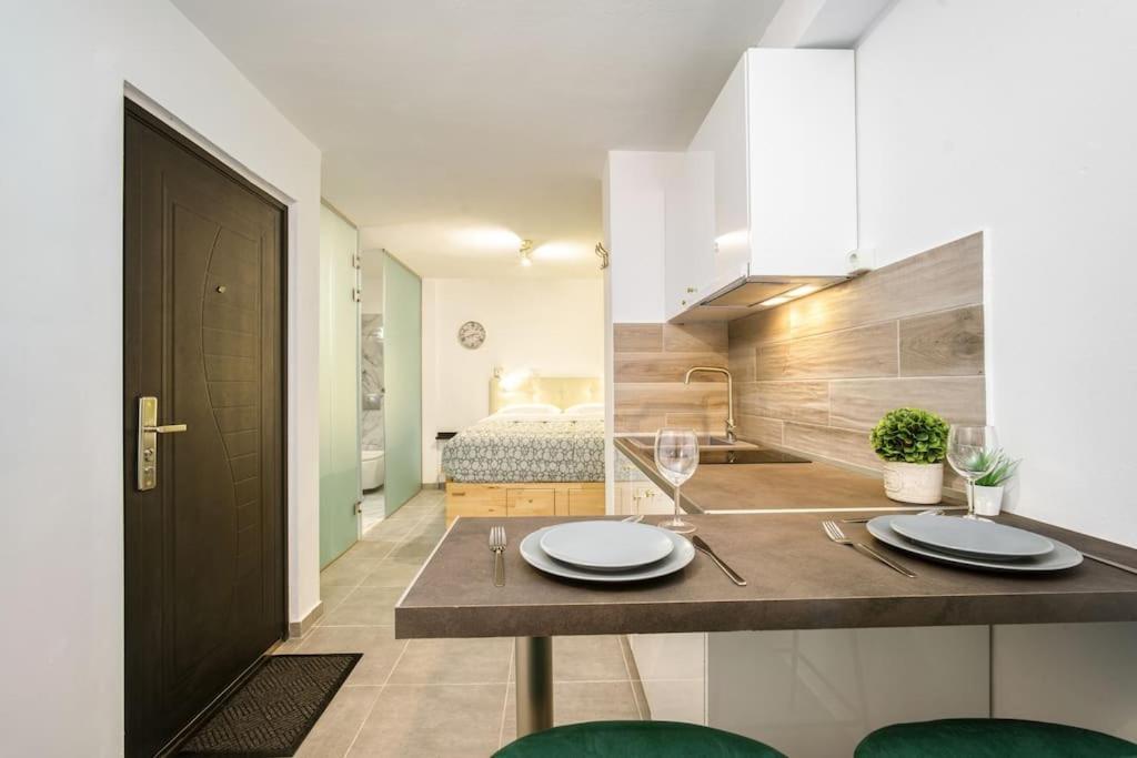 Modern Boutique Apartment Athen Exterior foto